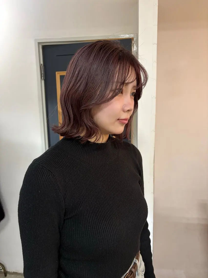ミディアム カラー ブリーチ カシス 透明感カラー ハイトーンカラー バイオレットカラー カット ヘアカラー トリートメント takada kohのヘアスタイル