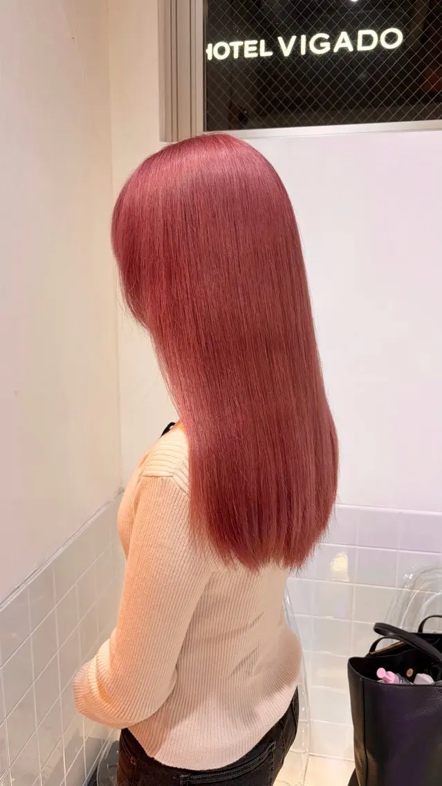ロング カラー ダブルカラー ピンクカラー ヘアカラー トリートメント レイン🌏🍀 透明感/ハイトーンのヘアスタイル