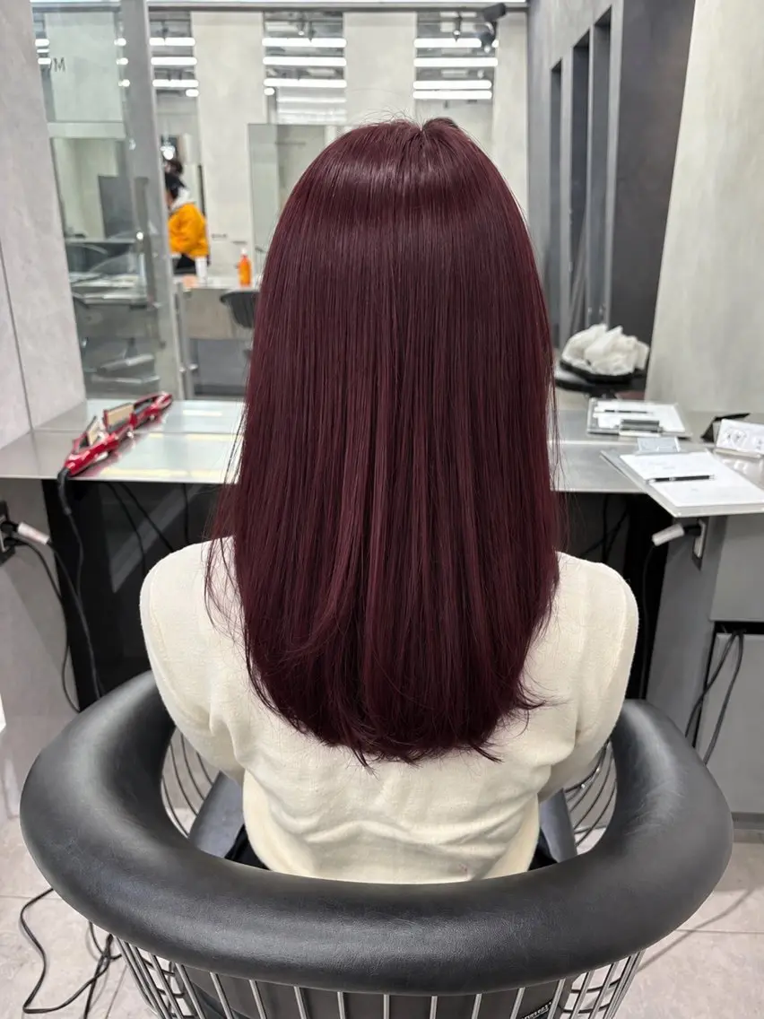 ロング ヘアカラー 柏木 陽彩のヘアスタイル