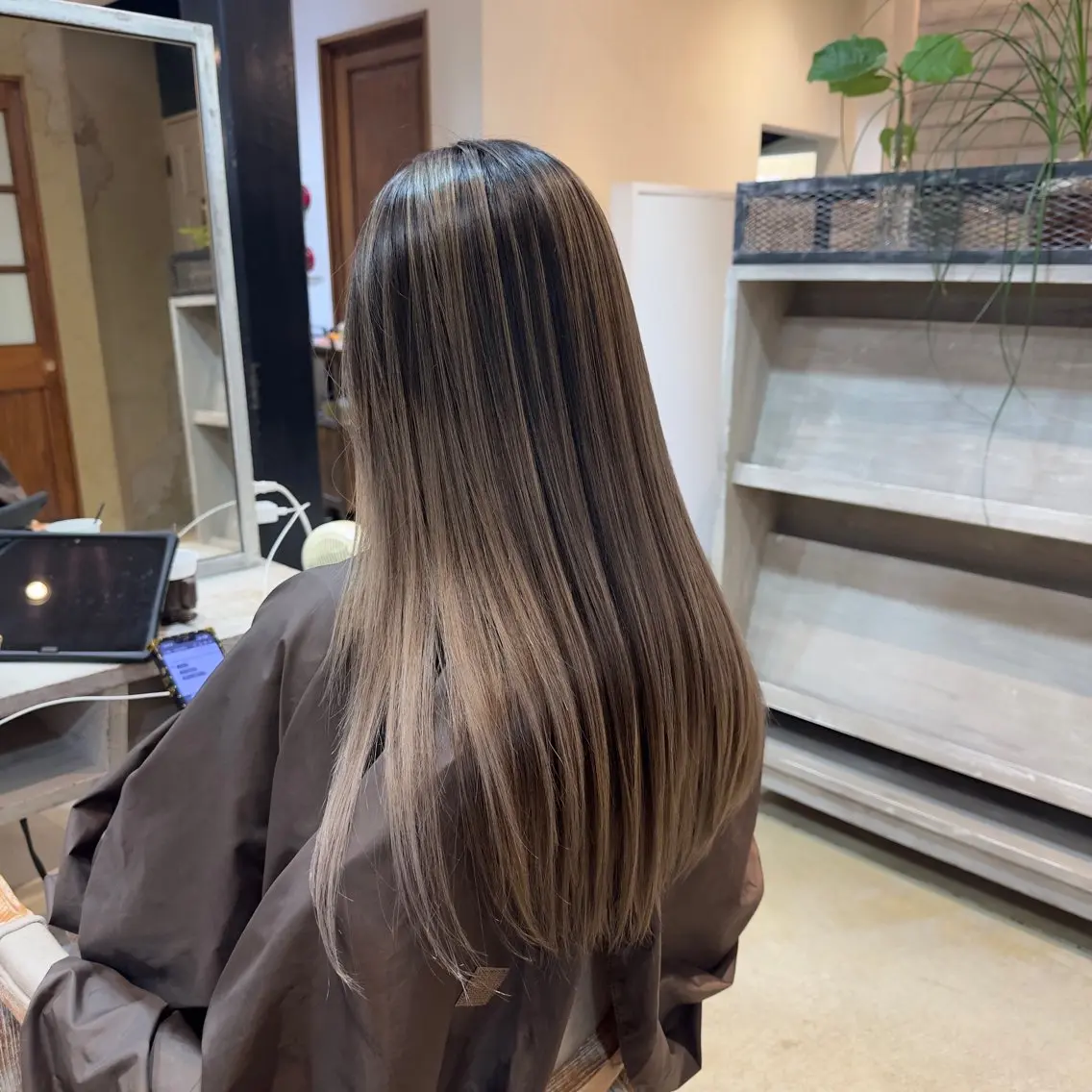 セミロング カラー カット ヘアカラー トリートメント 中村 龍輝のヘアスタイル