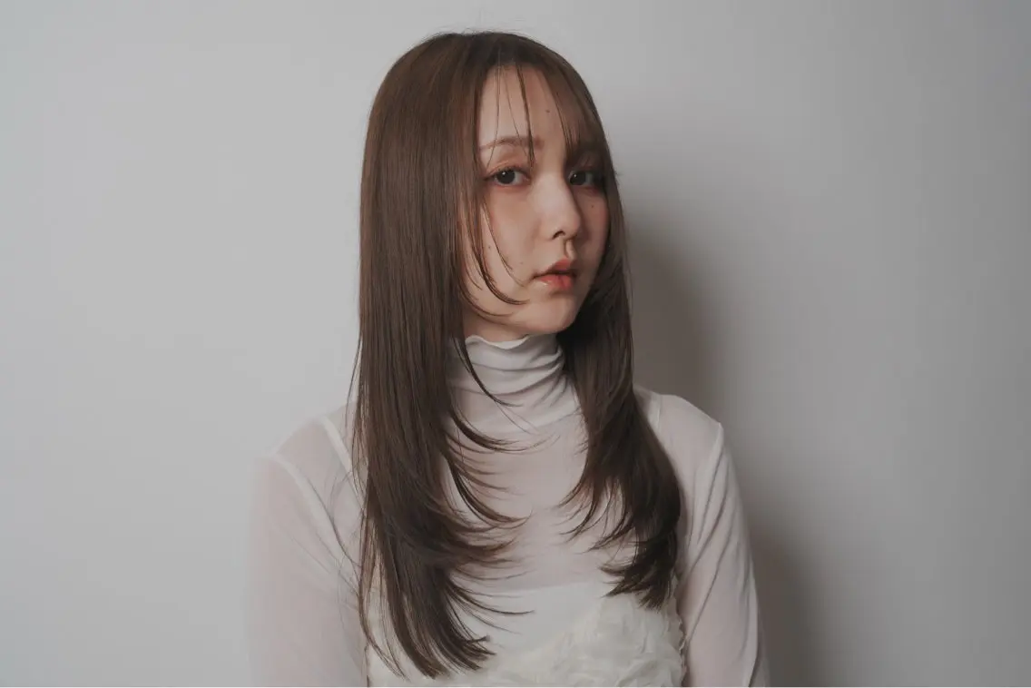 ロング レイヤーカット 藤本 早耶のヘアスタイル