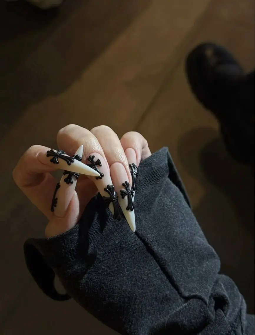 ネイル ハンドネイル HAPPI NAIL CALINのネイルデザイン