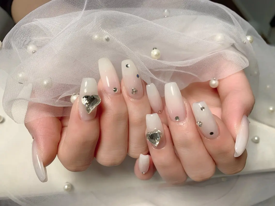 ネイル ストーンネイル Ag Nailのネイルデザイン