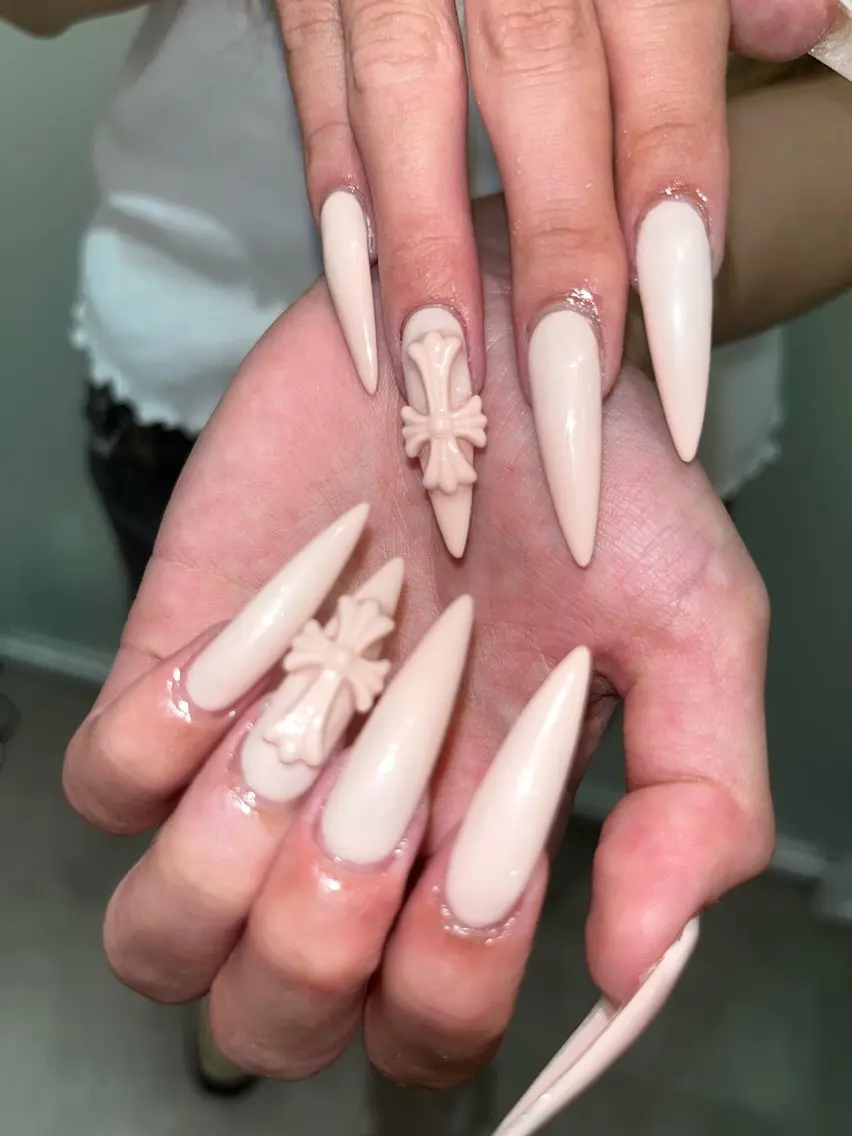 ネイル ワンカラーネイル シンプルネイル ハンドネイル taminami Lunaのネイルデザイン