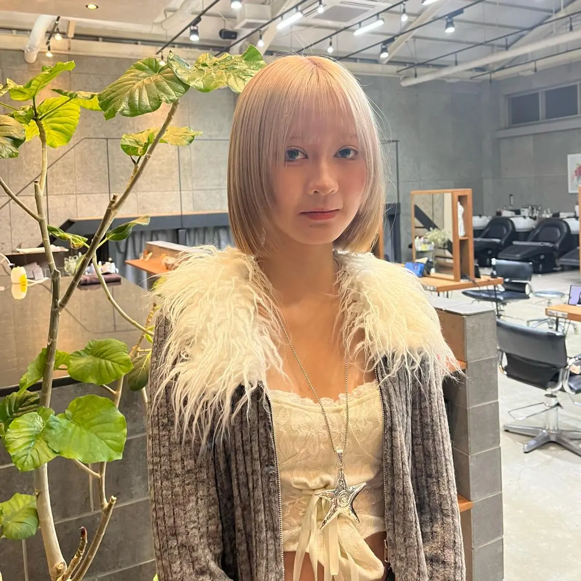ショート カラー カット ヘアカラー 縮毛矯正 トリートメント ボブ/レイヤー/ ハッシュカット/河内のヘアスタイル