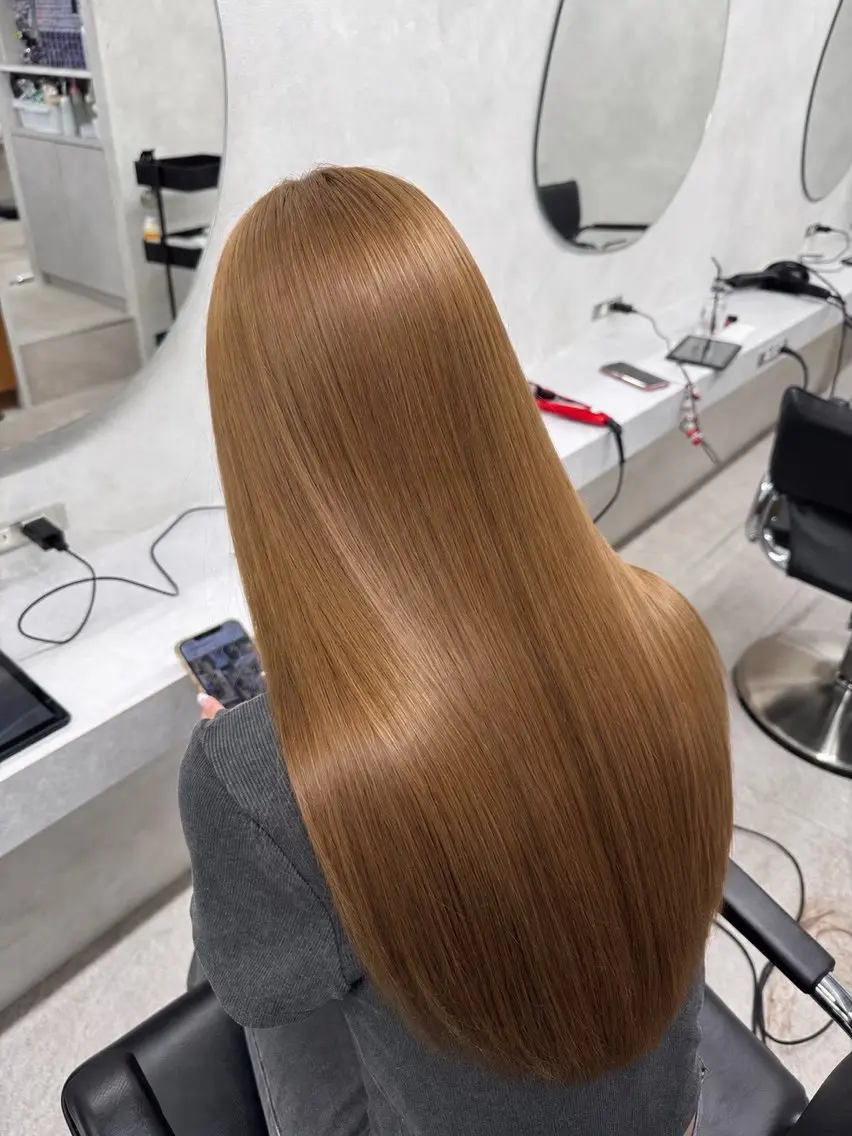🍎垢抜け🍎ハイトーンブリーチ⚡️+ 1ステップトリートメント☁️の写真