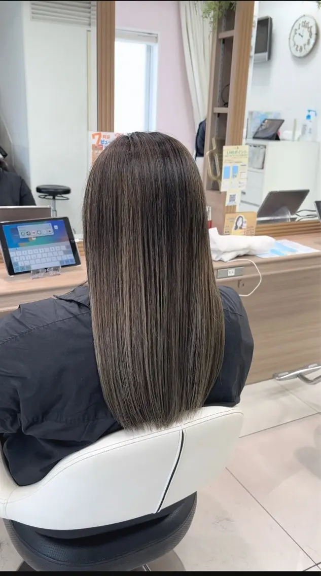 ロング ハイライト 🫧岩﨑 幸恵🧸🫧のヘアスタイル
