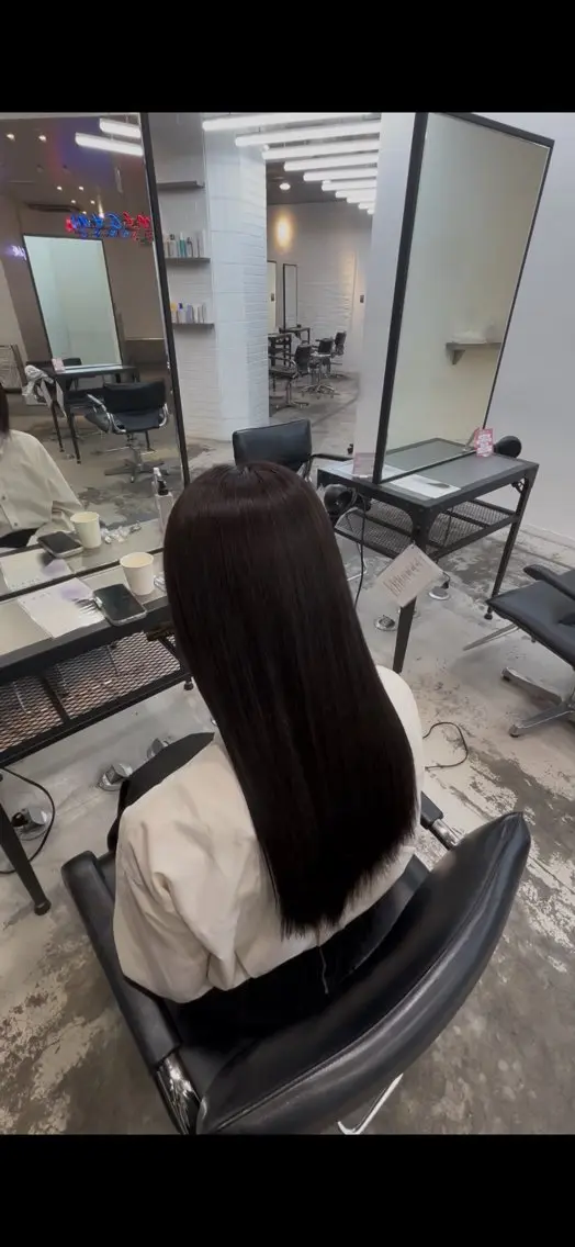 ロング カラー 縮毛矯正 トリートメント ダメージレス艶髪 🦋MISAKI🦋のヘアスタイル