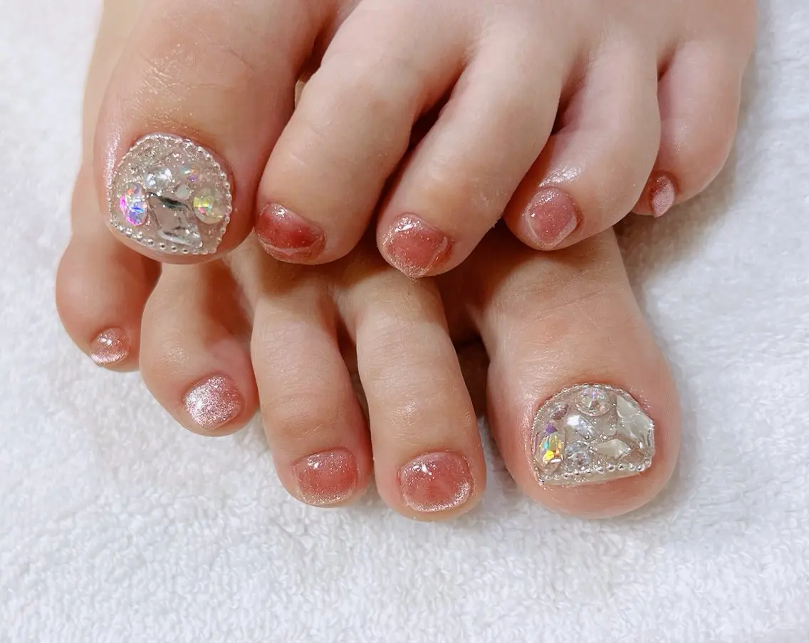 ネイル フットネイル フレンチネイル 韓国ネイル ロングネイル マグネットネイル Lee _nailのネイルデザイン