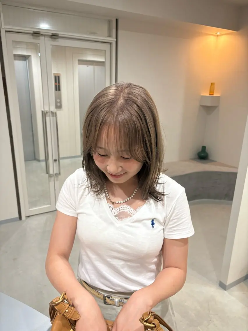 ミディアム カラー ハイトーンカラー ヘアカラー トリートメント yuika .のヘアスタイル