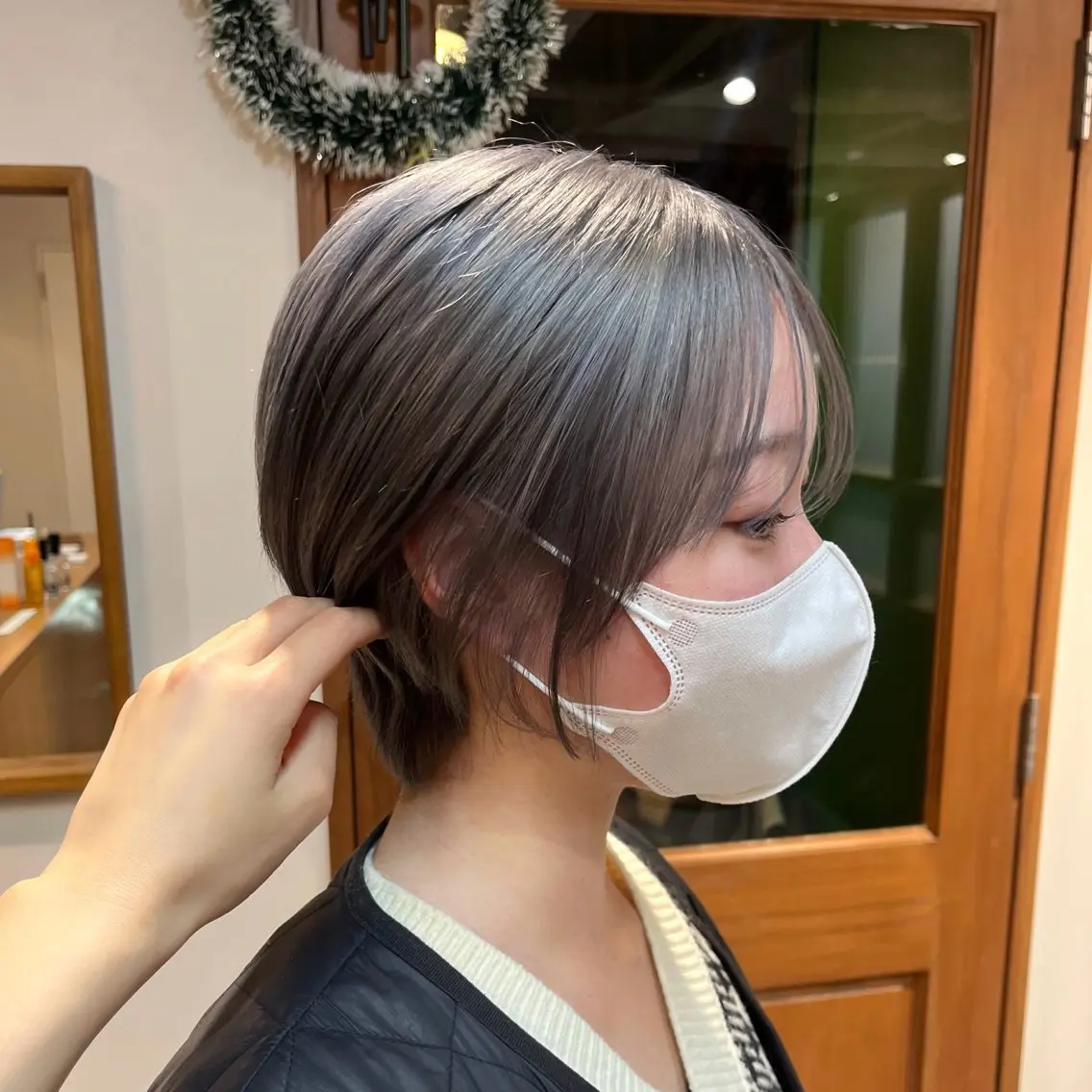 ショート カラー ブリーチ カット ヘアカラー satone 🩵のヘアスタイル