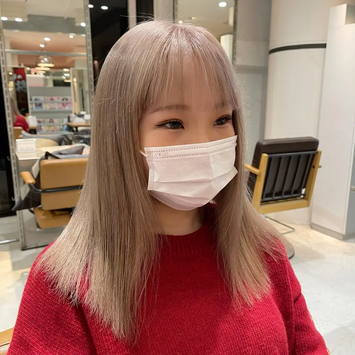 セミロング カラー ブリーチ ケアブリーチ nameless miichiのヘアスタイル