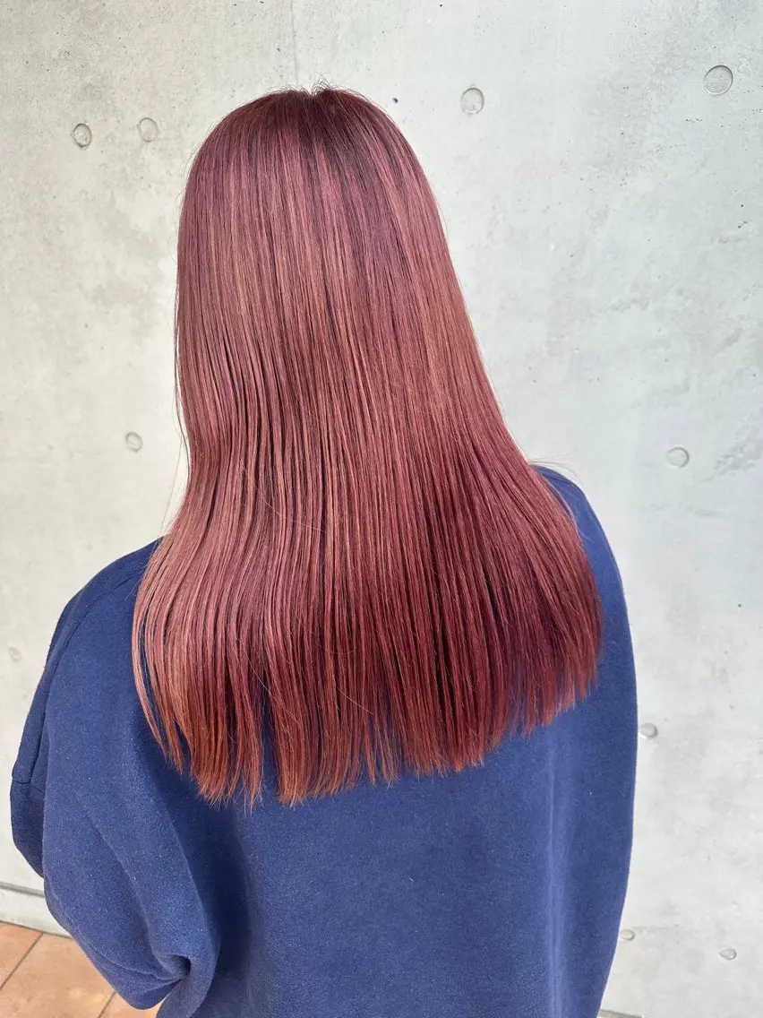 ロング ピンクラベンダー 日曜日空きあり‼️ 艶々カラー🩷のヘアスタイル
