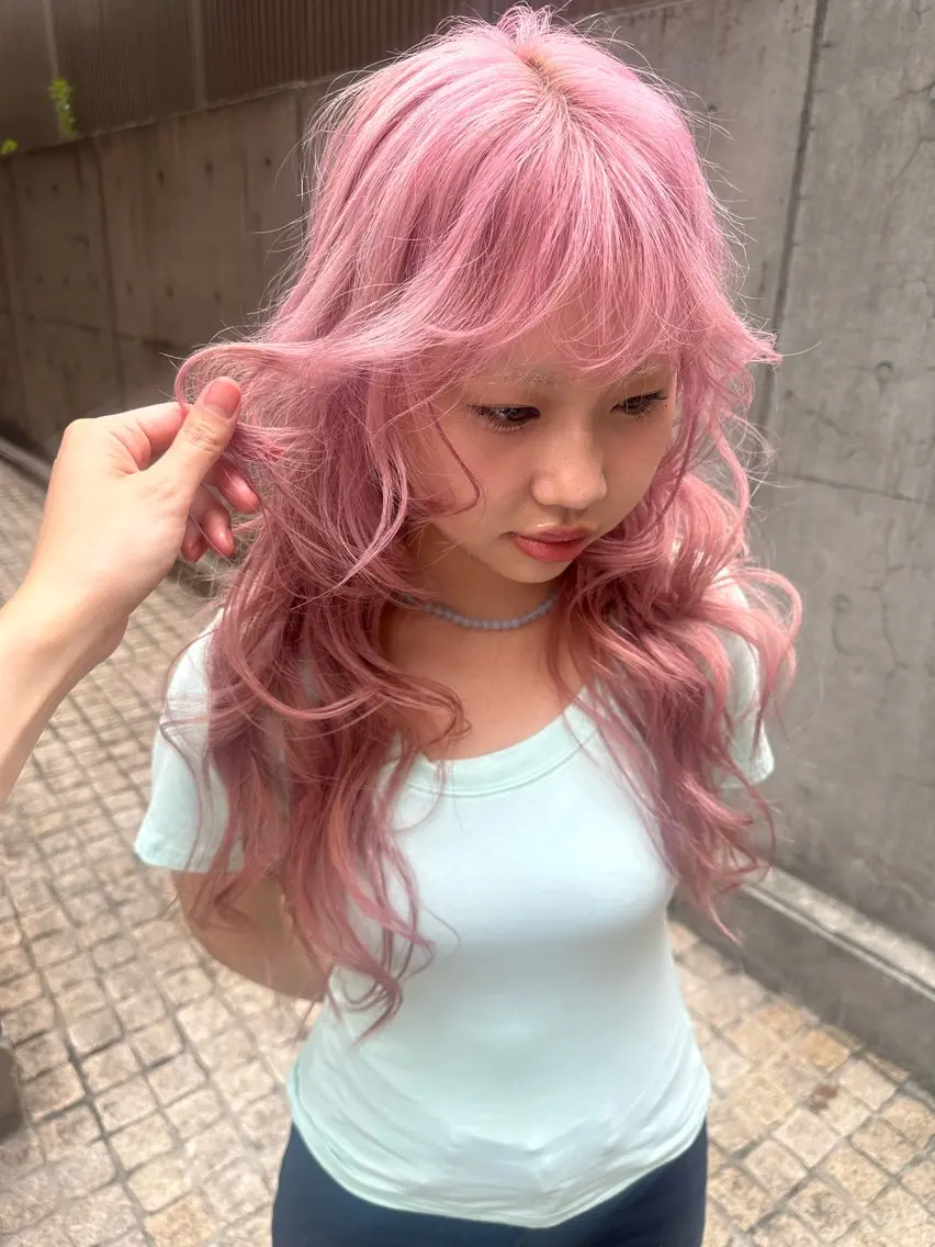 ロング カラー MIYU/ケアブリ ーチカラー／デザインのヘアスタイル