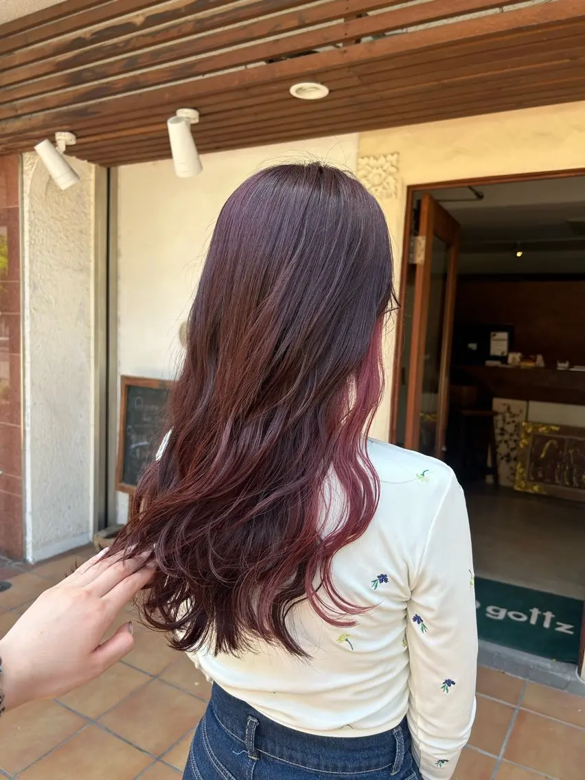 ロング カラー カット ヘアカラー トリートメント putri 川邉 優花のヘアスタイル