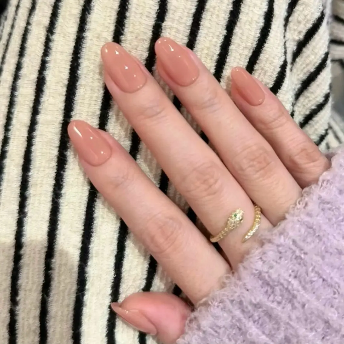 ネイル チークネイル 長さ出し フレンチネイル ガーリー 韓国ネイル sun nail池袋 モデル募集のネイルデザイン