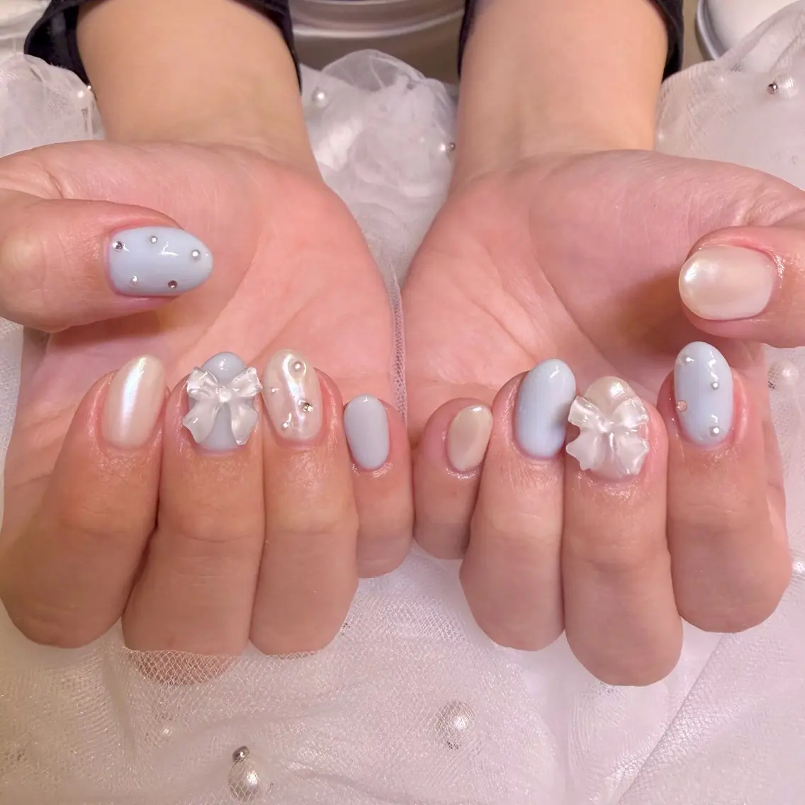 ネイル フレンチネイル ガーリー ハンドネイル nail salon e'mu💐のネイルデザイン