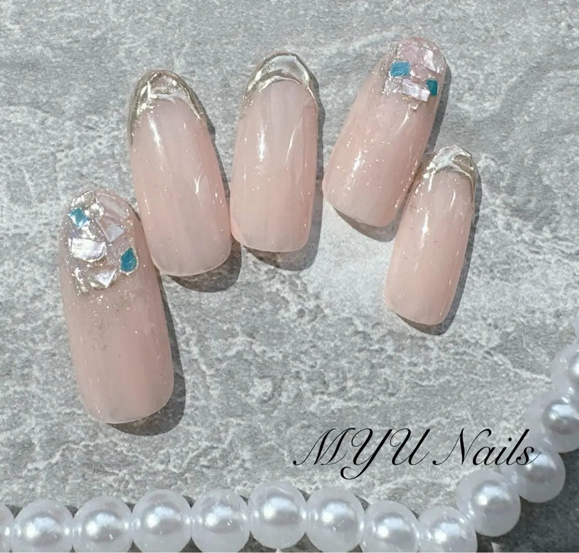 ネイル ジェルネイル ミラーネイル 持ち込み ニュアンスネイル ワンカラーネイル ニュアンスネイル🌈 MYU Nailsのネイルデザイン