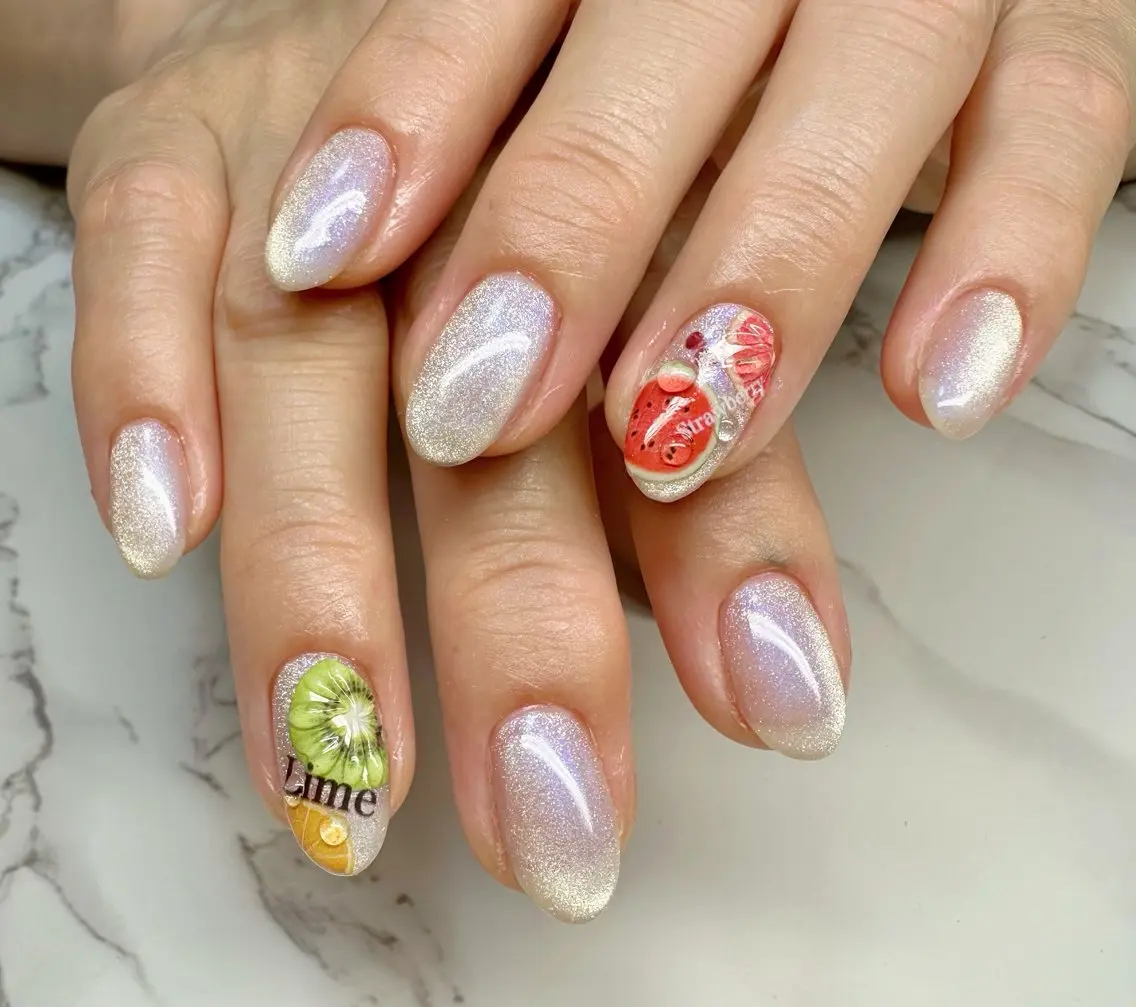 ネイル オーロラネイル マグネットネイル ニュアンスネイル ワンカラーネイル 夏ネイル Mai’s nailのネイルデザイン