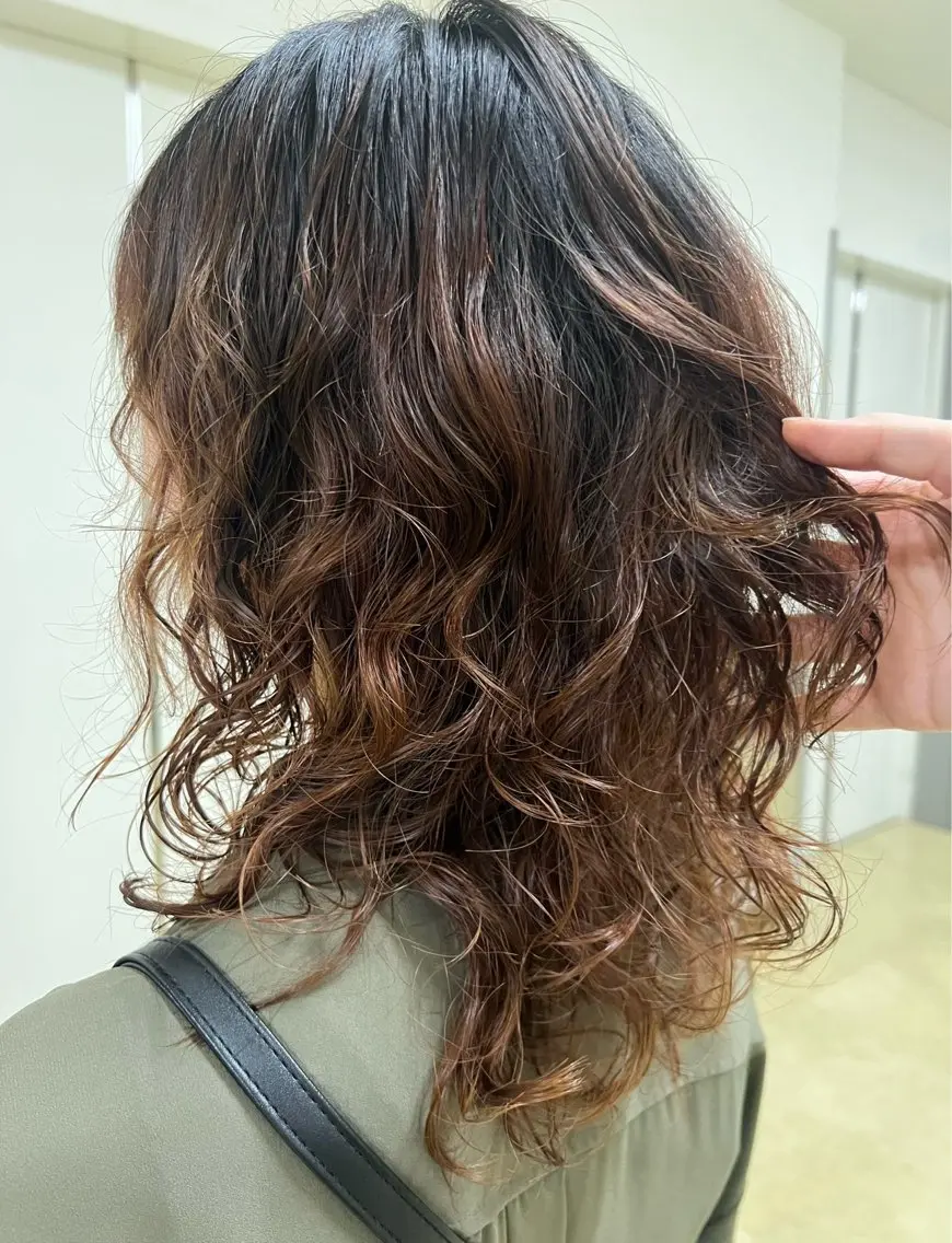 ロング パーマ トリートメント パーマ 🫧🦋美髪矯正/パ ーマ🦋🫧わかなのヘアスタイル