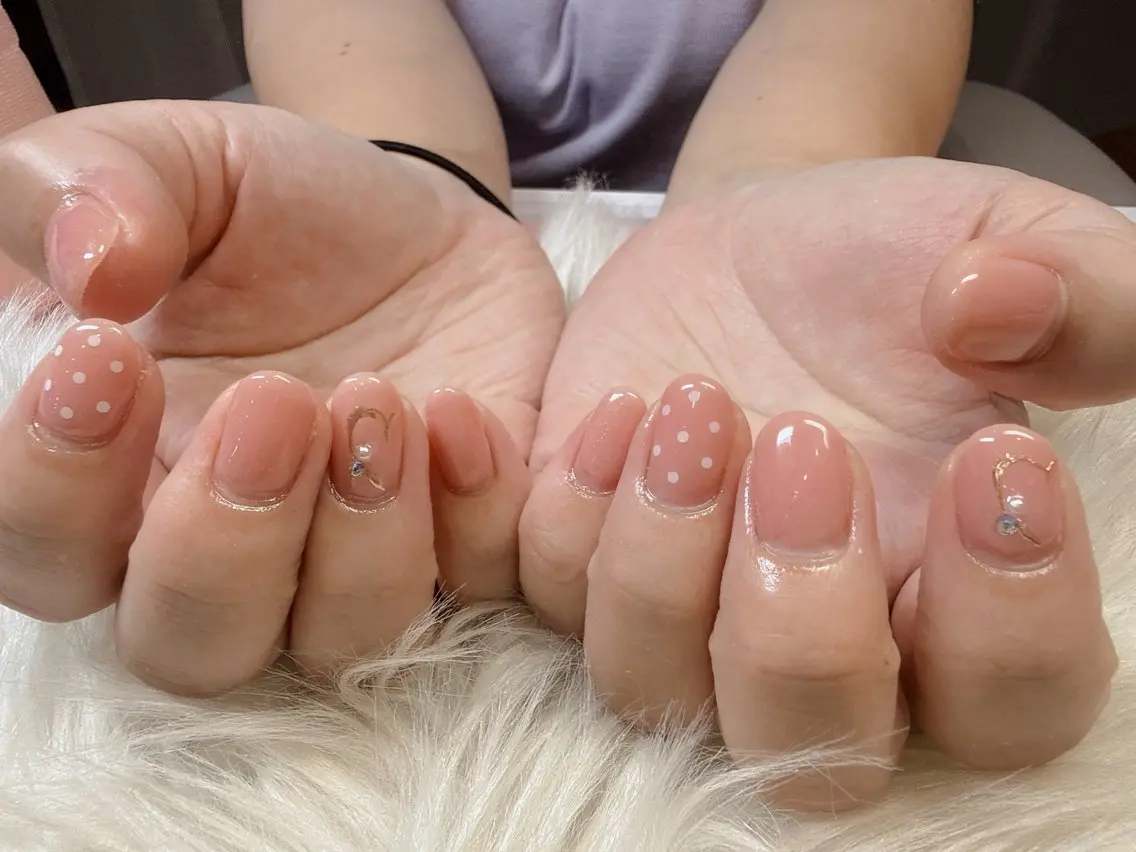 ネイル Amoureuse Satomiのネイルデザイン