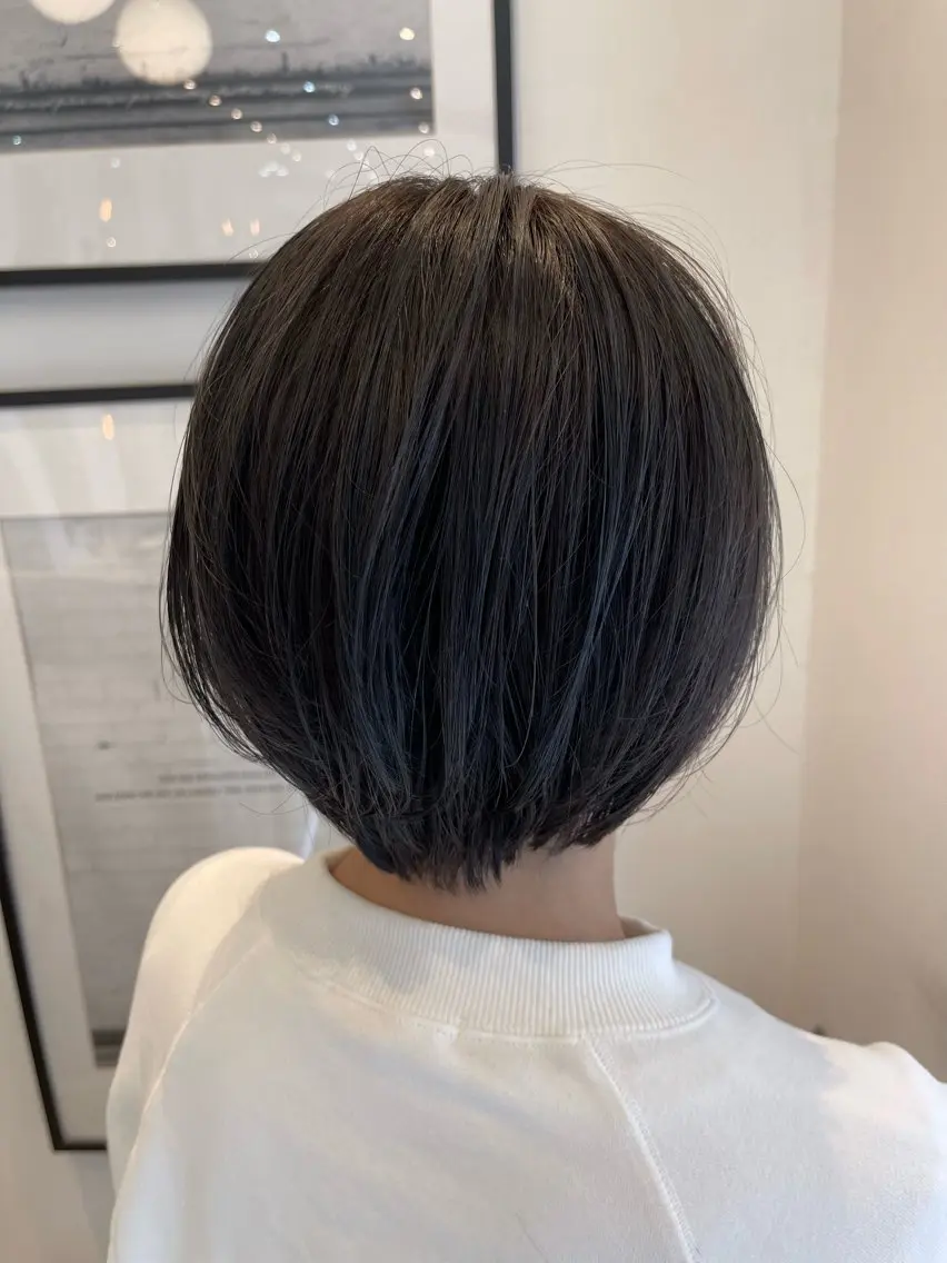 ショート カラー 塚本 昂のヘアスタイル