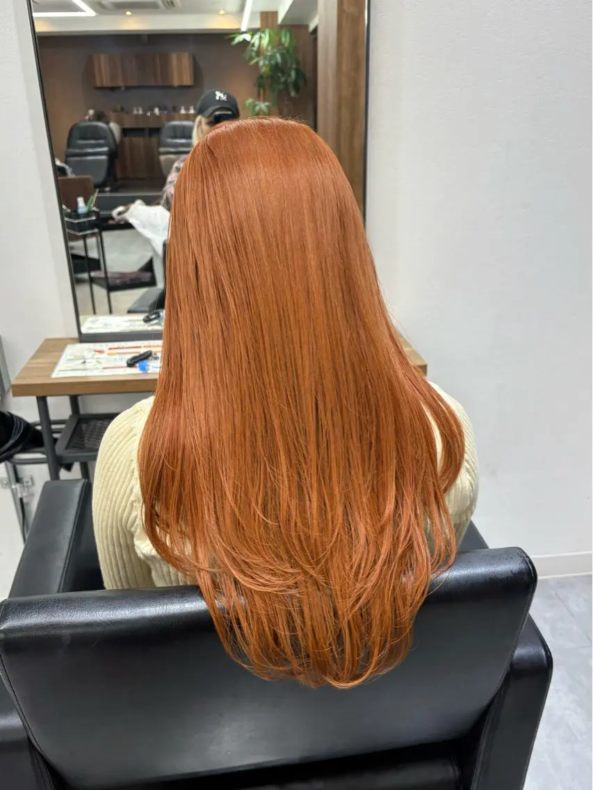 ロング カラー ロングレイヤー ブリーチ ブラウンカラー オレンジ オレンジブラウン カット ヘアカラー ENA💗NEXT /ハイトーンエクステのヘアスタイル
