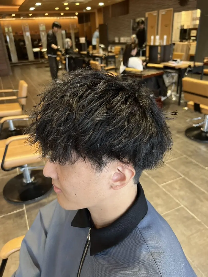 パーマ メンズ 羽田野 紗可のヘアスタイル