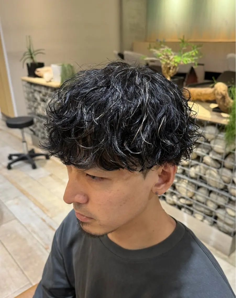 🔥メンズカット+パーマ 【スパイラル、ツイスト、波巻き+¥3000】🔥★ ¥8000の写真