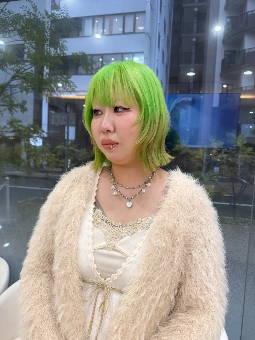 ショート カラー デザインカラー レイヤーカット Seeknext // Rukaのヘアスタイル