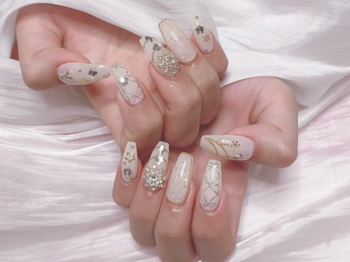 ネイル ジョリ kasumi🌹💅のネイルデザイン