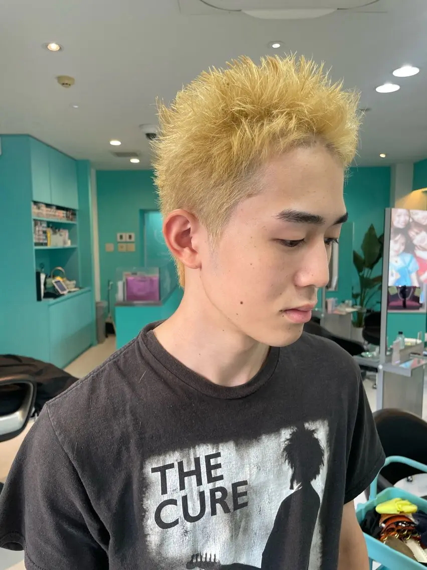 カラー メンズ メンズブリーチ ブリーチ ダブルカラー カット ヘアカラー 🫧ショート/ボブ 池袋西口・泡渕✂️のヘアスタイル