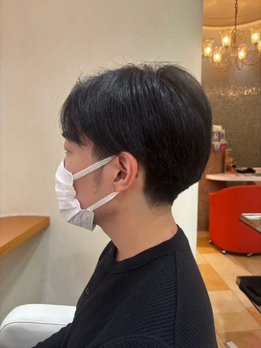 メンズ センターパート 刈り上げ カット ヘッドスパ 工藤 榛透のヘアスタイル