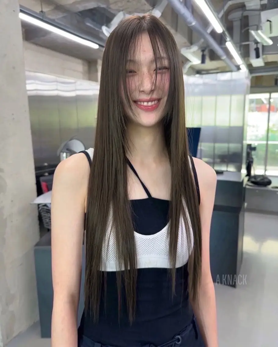 ロング カラー LIM ヒラクのヘアスタイル