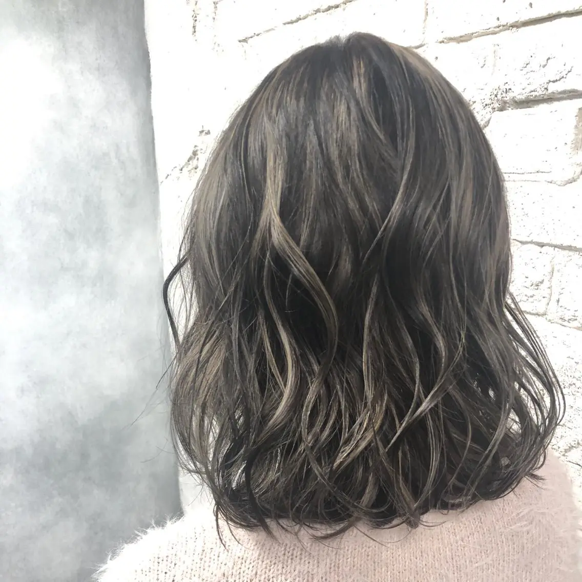 ミディアム カラー アディクシーカラー バレイヤージュ ブリーチ ケアブリーチ ダブルカラー welring hair salonのヘアスタイル