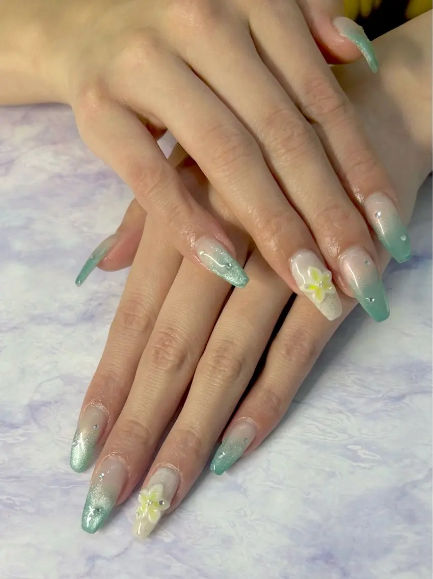 ネイル ハンドネイル MYu Beauty Salon YURIのネイルデザイン
