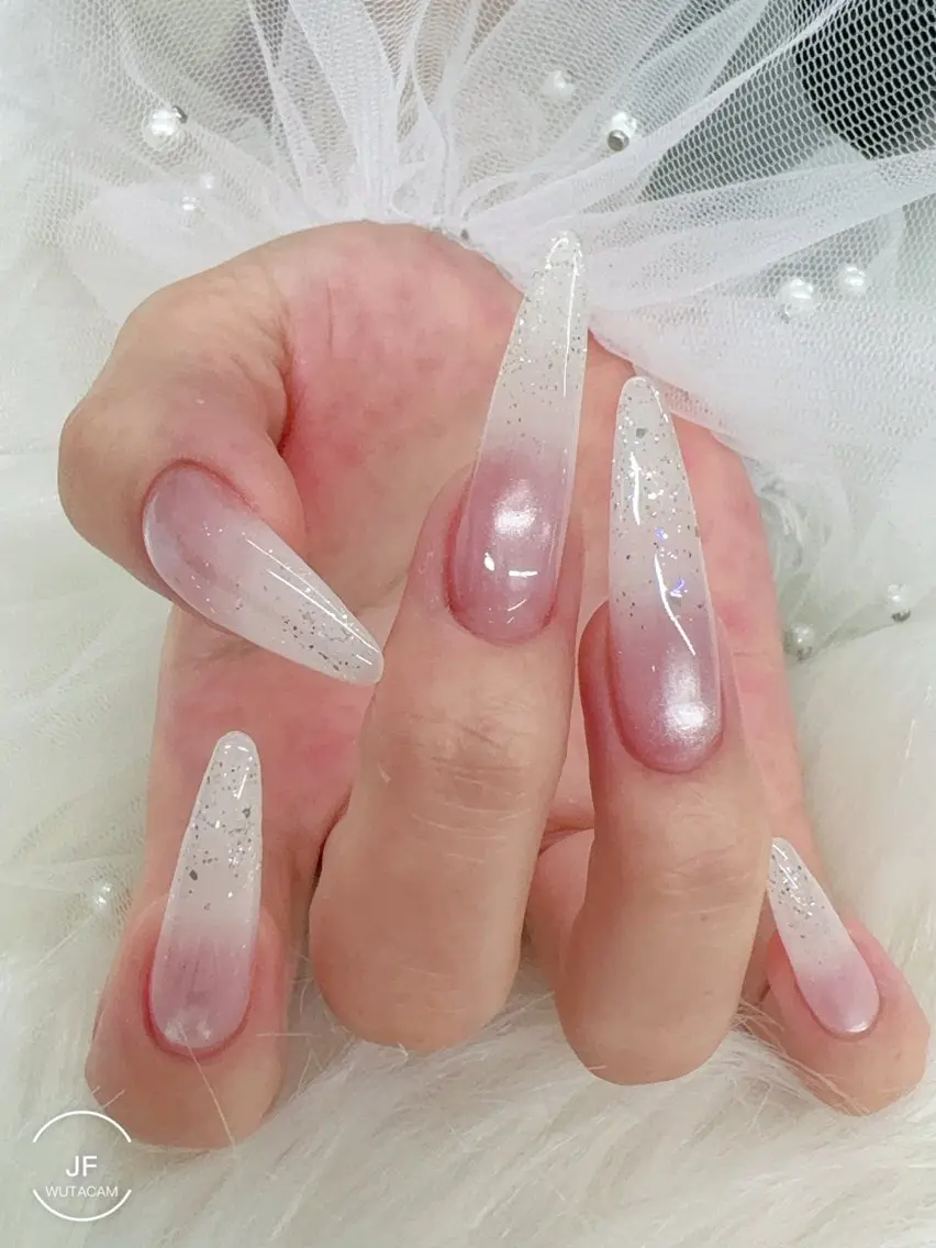《ハンド》チップ長さ出し＋デザイン¥11000→¥8500の写真