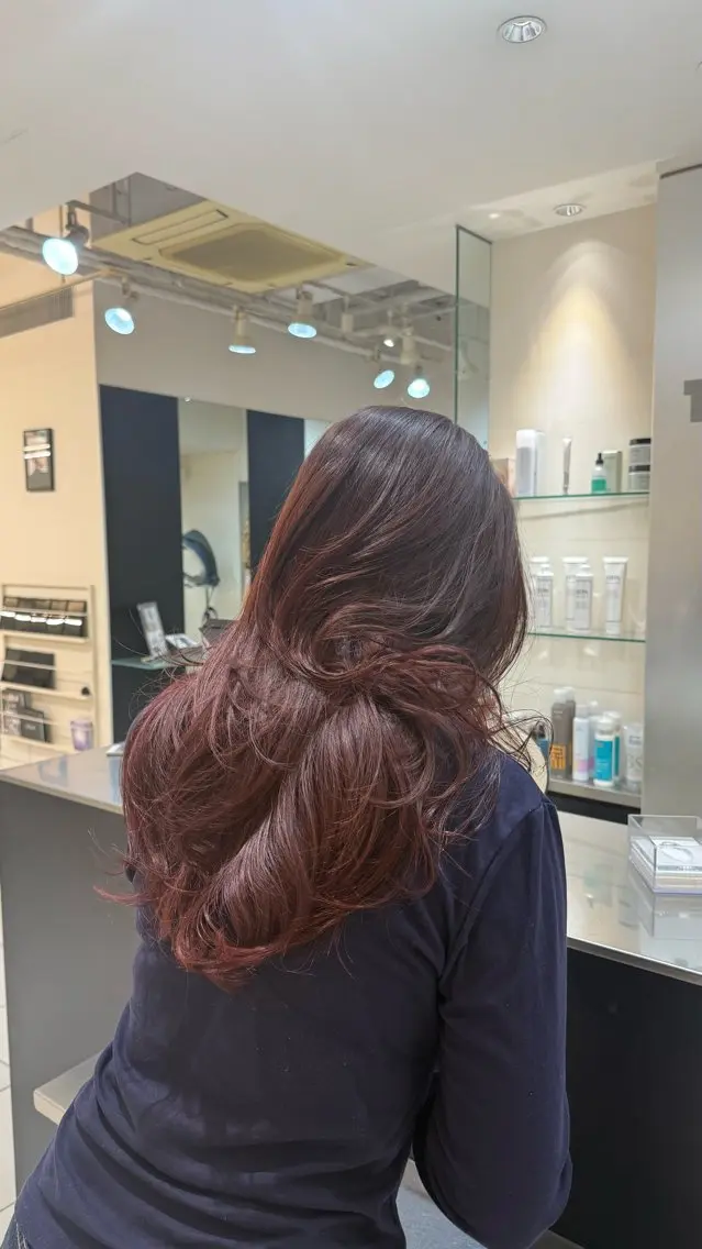 セミロング カラー akari / スタイリングモデルのヘアスタイル