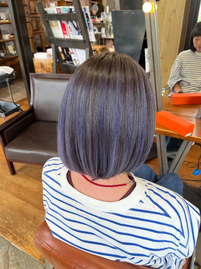 カット+カラー⇨特殊カラーでツヤと潤いを。似合わせカットで新しい自分に✴︎の写真