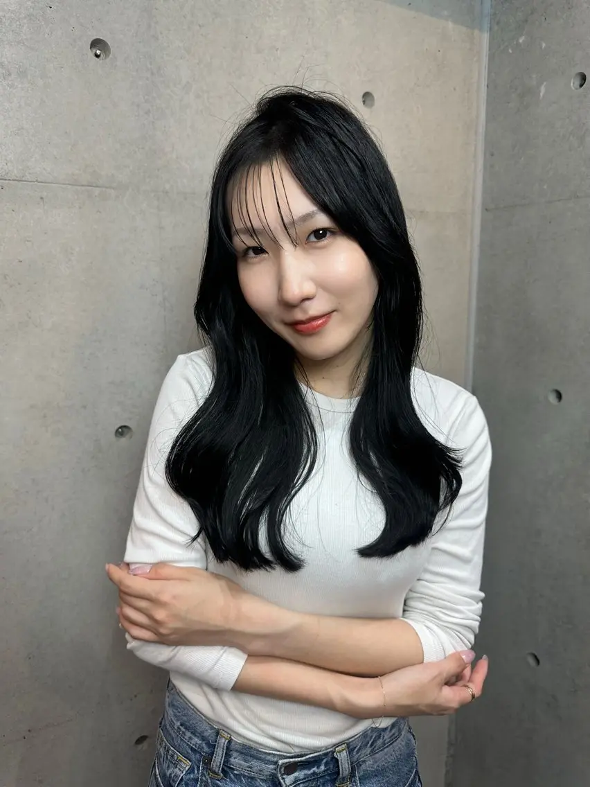 ロング くびれヘア 韓国風ヘア レイヤーカット 似合わせカット 小顔カット Blume... 01 Groupのヘアスタイル