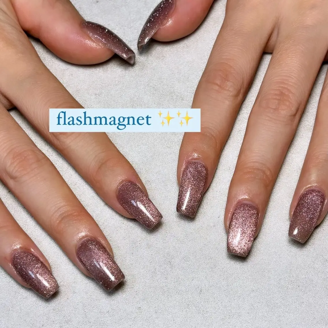 ネイル フラッシュネイル フラッシュマグ マグネットネイル NOA NAILのネイルデザイン