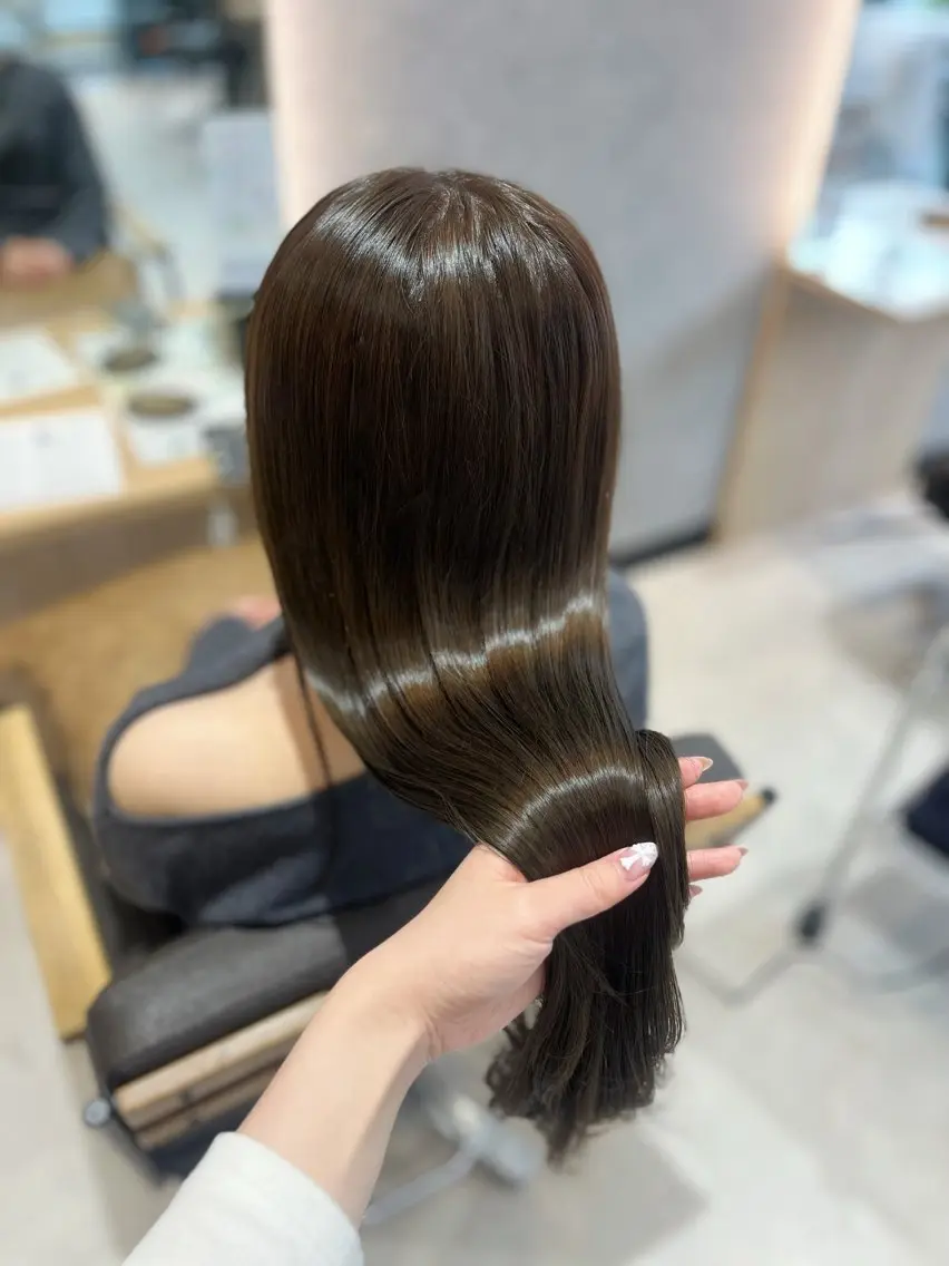 セミロング カット ヘアカラー トリートメント 🎀 miki / レイヤーカット 🎀のヘアスタイル