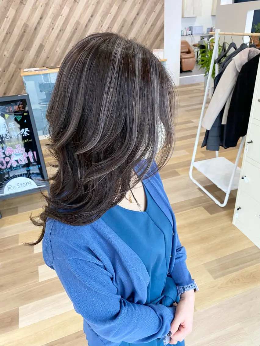 ロング カット ヘアカラー トリートメント ケアブリーチ 黒瀬有汰のヘアスタイル