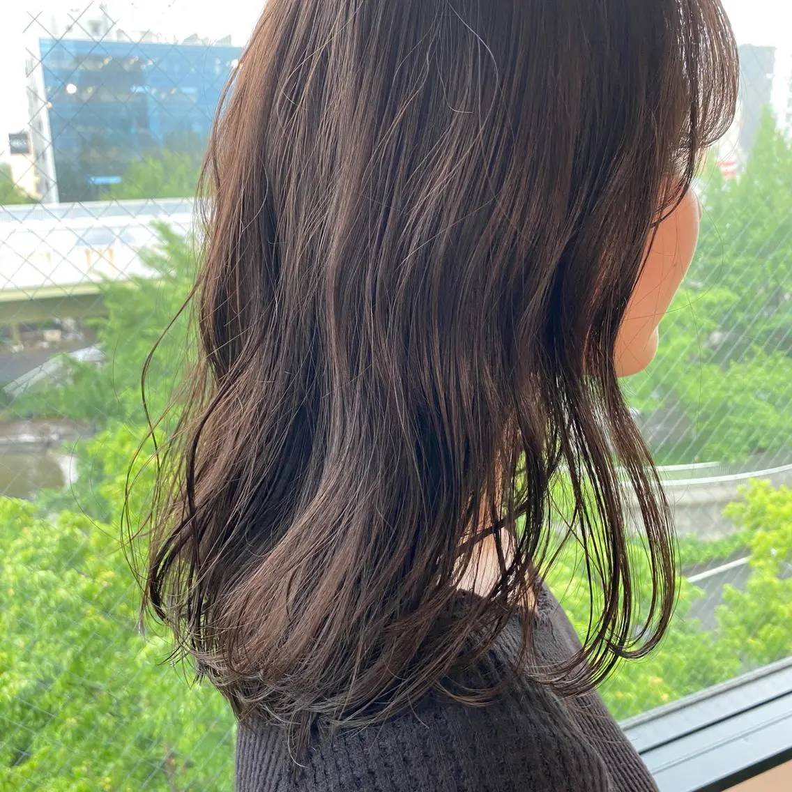 ミディアム カラー アッシュ ラベンダーカラー ラベンダーアッシュ ヘアカラー トリートメント 🌼透明感艶カラー オリーブ🌼河村咲のヘアスタイル