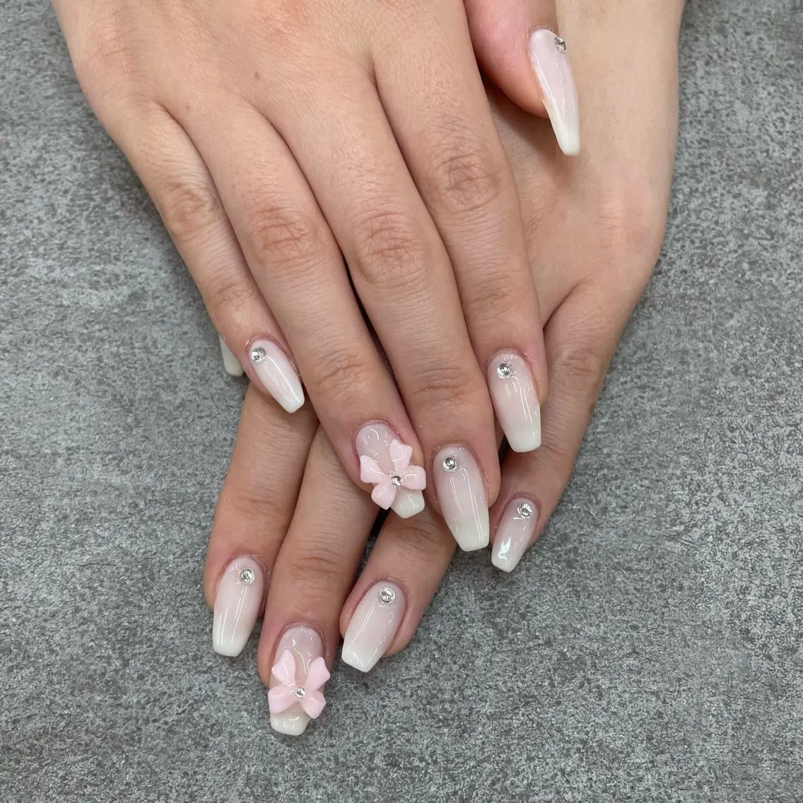 ネイル 持ち込み ワンカラーネイル MAXKELLY ANNAのネイルデザイン