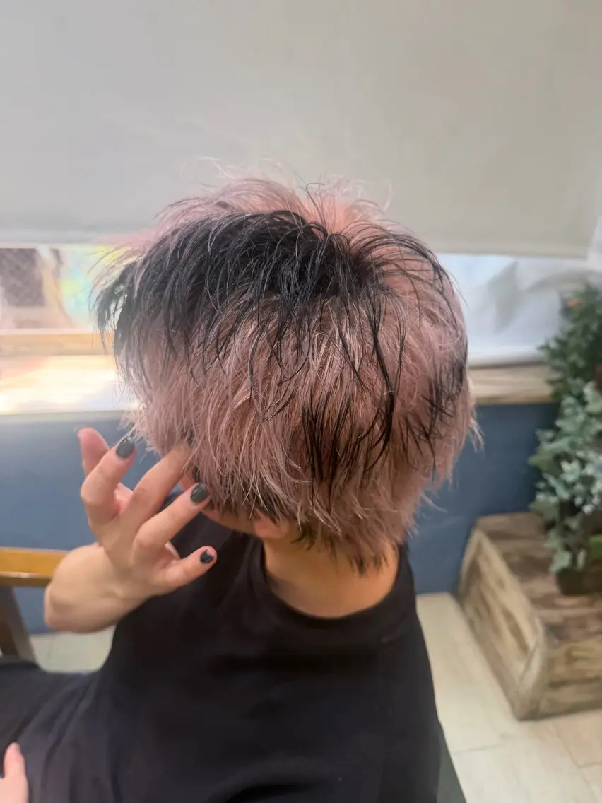 ショート カラー たけかわ みずきのヘアスタイル