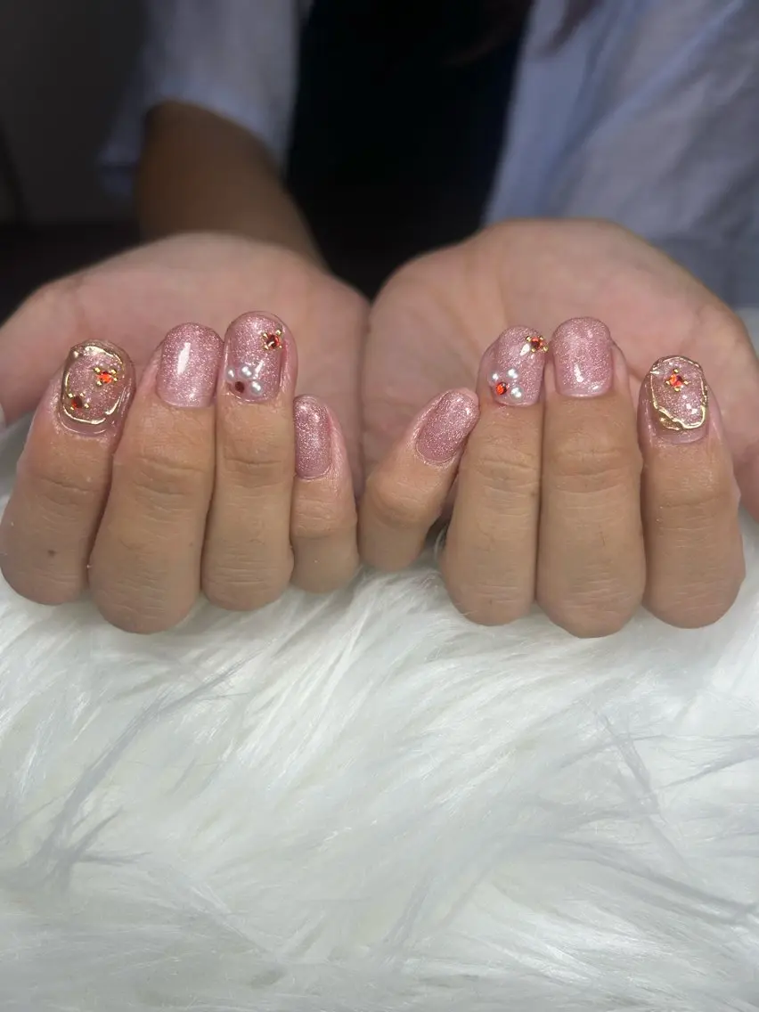 ショート ハンドネイル 古賀 はるみのネイルデザイン