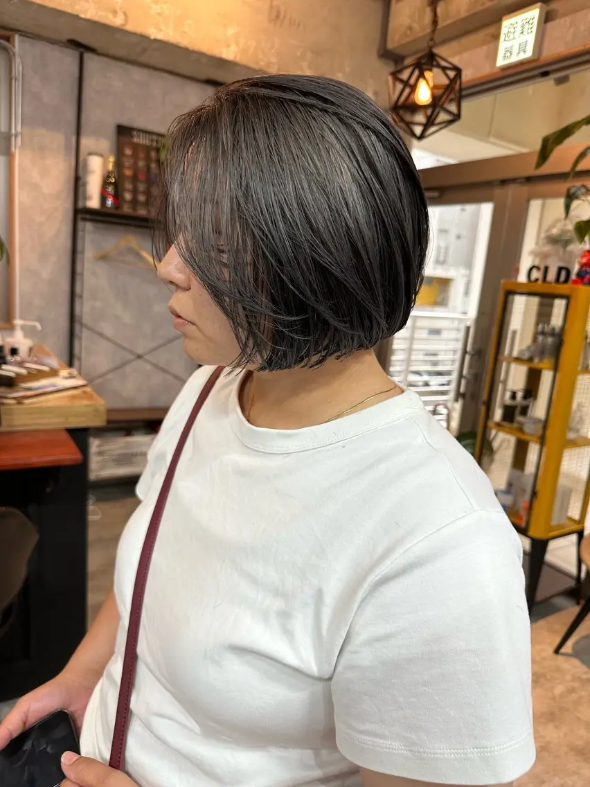ショート 切りっぱなしボブ ショートボブ ハンサムショート 丸みショート ボブ モテ髪/ボブ/ショー ト/アダチフウトのヘアスタイル