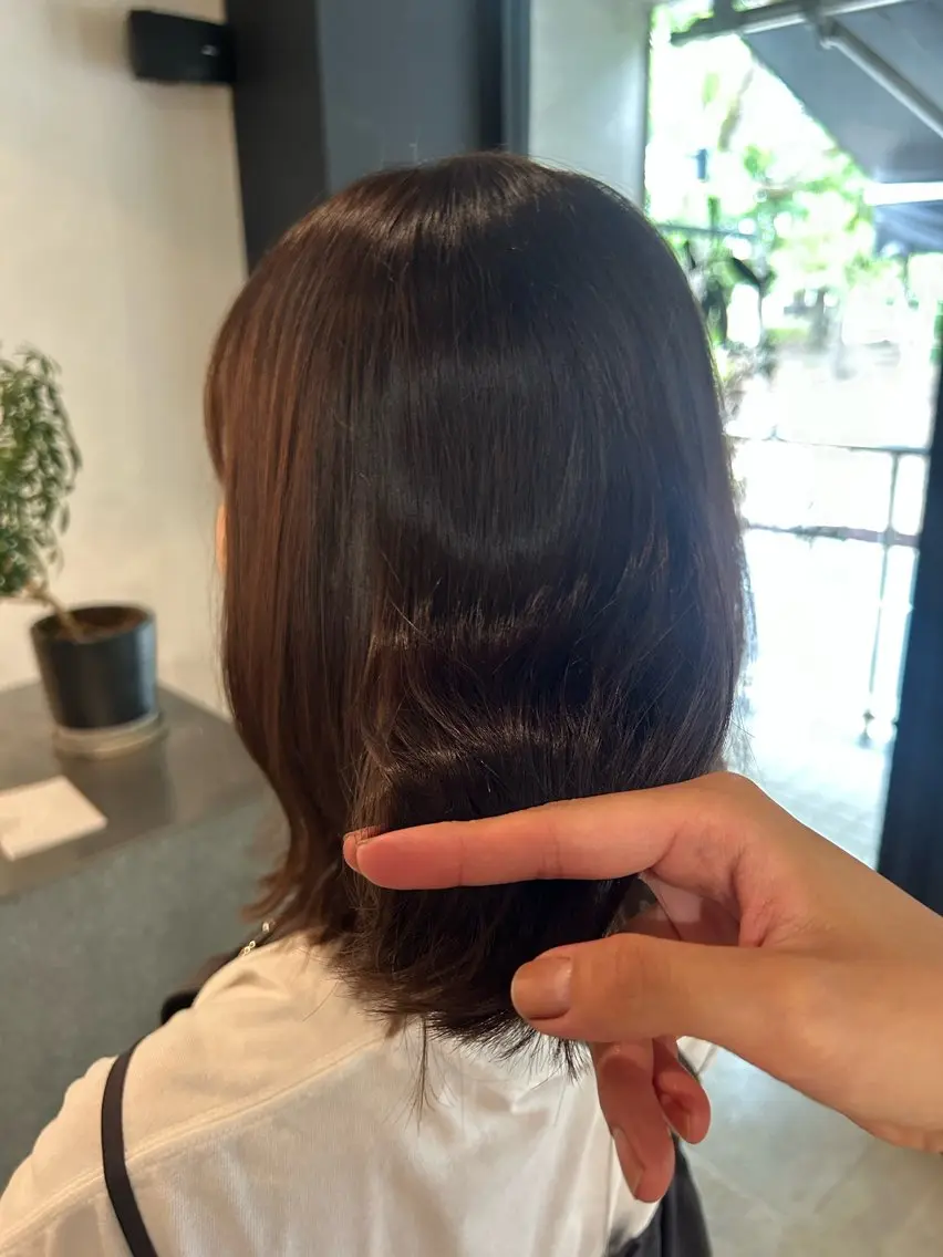 セミロング カラー アッシュ ベージュカラー 透明感カラー オレンジ カット ヘアカラー トリートメント twig 山田 永嶋芽衣のヘアスタイル