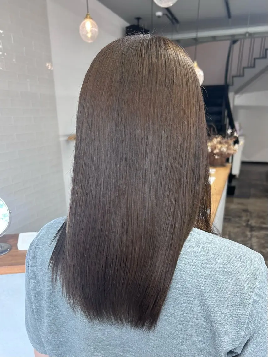 ミディアム カラー 髪質改善 ヘアカラー トリートメント sol. ayakaのヘアスタイル